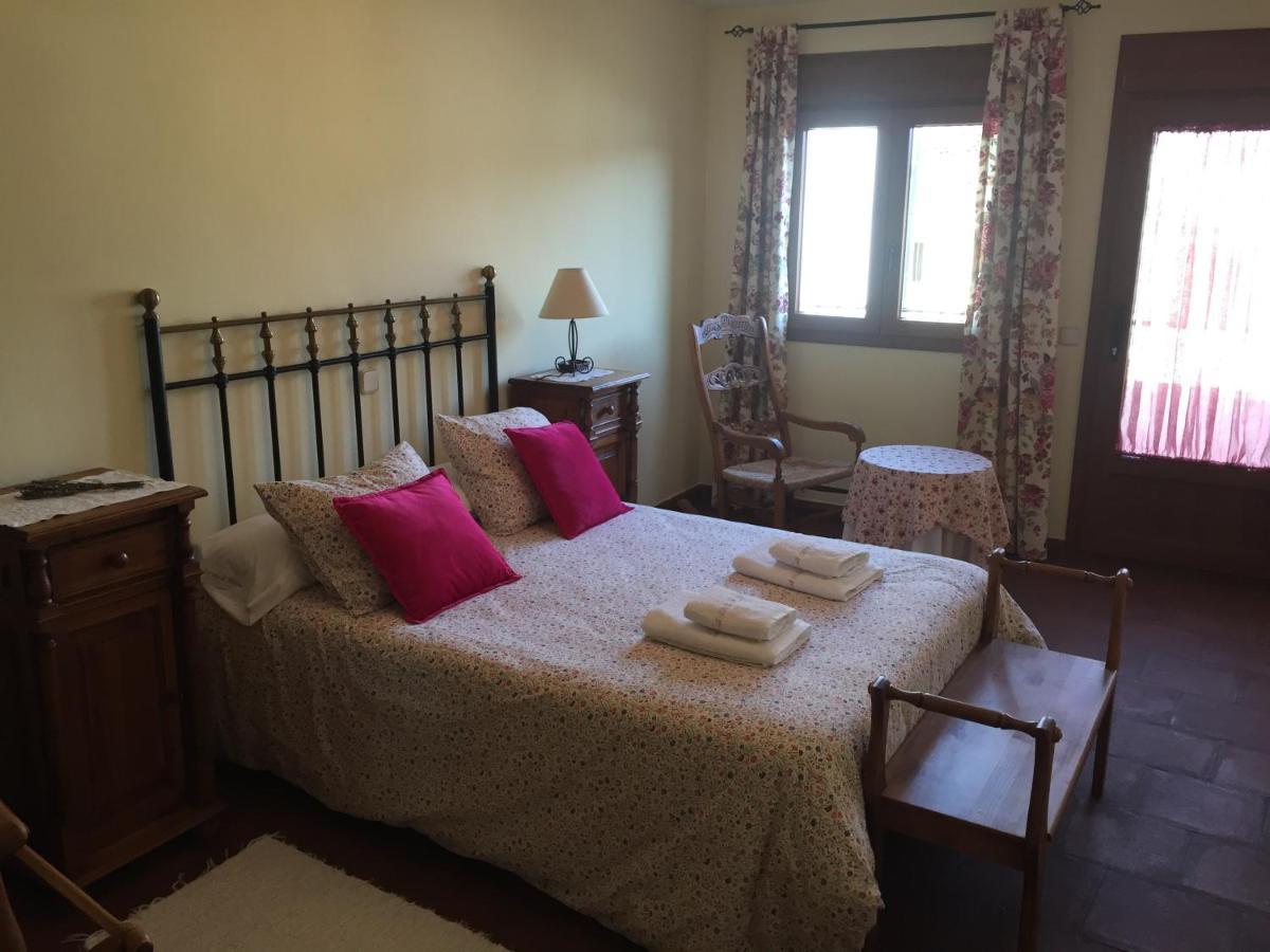 La Casa De Martina Guest House Pedraza Bagian luar foto